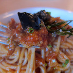 イルゴローソ - あらびきポーク、ナス入りトマトソース