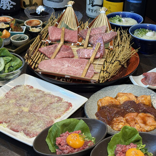 最高のお肉を前菜やお寿司でも。心ゆくまでご堪能ください