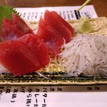 まぐろ赤身刺身と生しら魚ポンズ