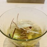 てんぷら てらおか - ⑮ 天草産鱧+京都産丸茄子、餅米+茗荷添え、焼きアゴ（飛魚）+鰹の出汁かけ