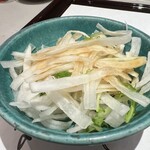 Sukihana Shinbashi ginzaguchi ten - Salad (Japanese Radish)