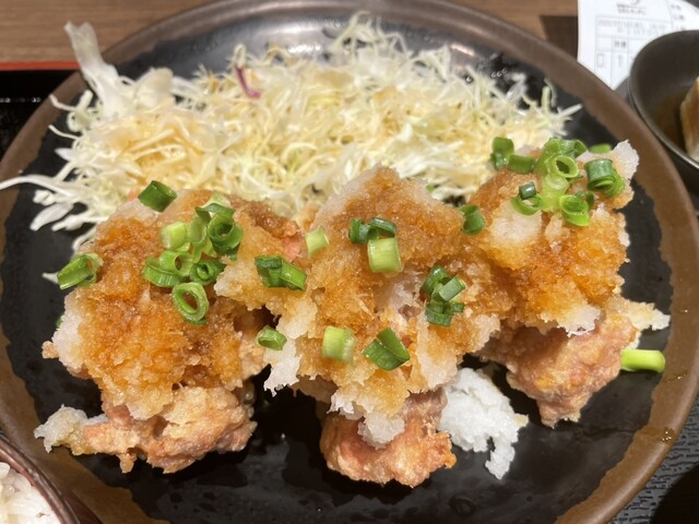 なるとキッチン 武蔵小杉北口店 - 武蔵小杉/からあげ | 食べログ