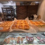 ブランジュリー パリの空の下 - 