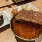 焼うお いし川 - 厚切りマグロ！のいくらウニ丼、赤酢飯！サイコー