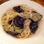 クッチーナ笑多 - ２０１４年９月８～１３日のランチ「ナスのペペロンチーノ」（１，０００円）サラダ・パン・コーヒーor紅茶付