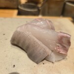 すしやのたい悟 - 平目刺身（えんがわ付き）