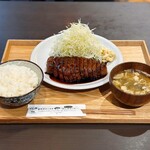 黒部トンテキ八角 - 黒部トンテキ定食（ロース）
