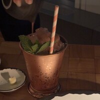 ザ タヴァン グリル＆ラウンジ - 