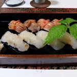 陸女鮨 - 赤貝　平目