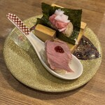 もつとマグロ Tunaがる - 