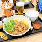 吉野家 - 半熟牛玉スタミナまぜそば 767円