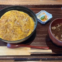 奈美路や コレド日本橋店 - 元祖親子丼＆赤出汁＆香の物