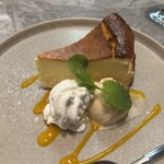 トラットリア セレーナ - バスクチーズケーキ～ジェラート添え～