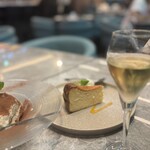 トラットリア セレーナ - バスクチーズケーキ～ジェラート添え～