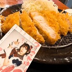 とんかつ 美とん - これは♡切り口（赤身？）を確認したところだね！♡