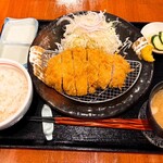 とんかつ 美とん - 