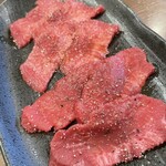 焼肉 ホルモン 飛助 - 