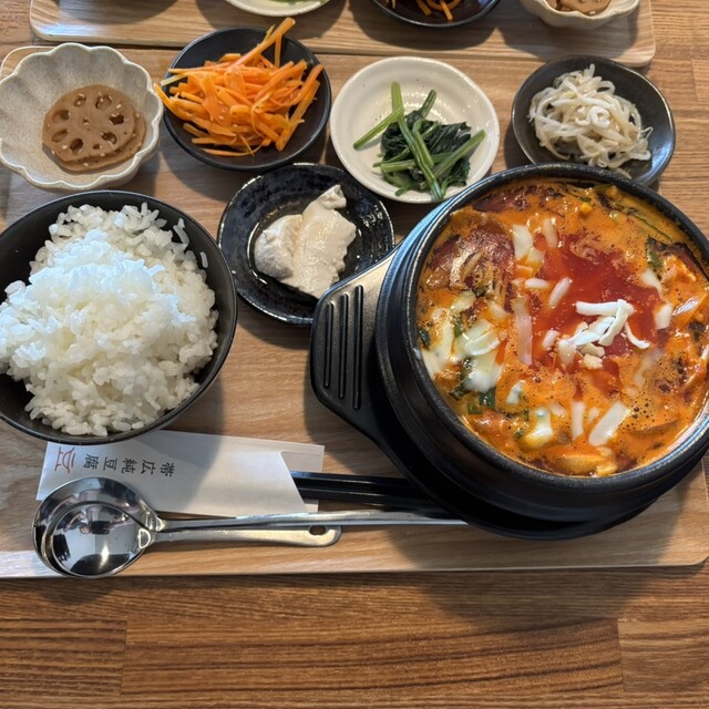 帯広純豆腐（オビヒロスンドゥブ） - 柏林台（韓国料理）の写真