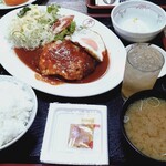 とんかつ熊さん - ゼリーーの下にいた
