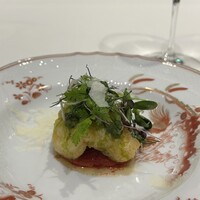 リストランテ アクアパッツァ - 熊本天草産鱧のフリット、フレッシュハーブのサラダ、ペコリーノチーズ