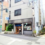 やぶ善 - 教科書にも載る歴史ある商店街、不動通りの路面店です。