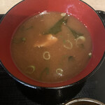 まぐろの鉄人 - 味噌汁 100円