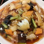 凜香飯店 - 具材が盛りだくさん！