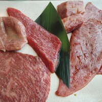 焼肉うしごろ 新宿三丁目店 - 