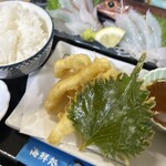 海鮮処 ぎょぎょぎょ - あっさり刺身ヤガラ定食（刺身、天ぷら2種）
1848円