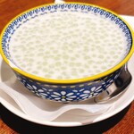 タイ料理トムヤムくん - タピオカココナッツミルク