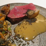 フロリレージュ - 北海道産 夏鹿のロースト、ジロール茸とセップ茸と共に1