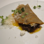 フロリレージュ - 利尻昆布のソース 夏鹿のガレット、うずらの卵と1