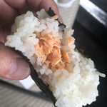 かわばんち - サケおにぎりです。