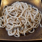 十割手打 そば処 百百百百 - 食べ比べセットの二品目、もりそば(半盛り)、粗挽き、福井金津在来