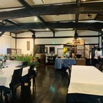 オット エ セッテ 大分 - 広々とした店内