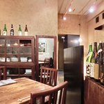 麻布 川上庵 - 【'14/09/16撮影】店内のテーブル席の風景です