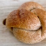 ベッカライ ビオブロート - クノーテン  240円