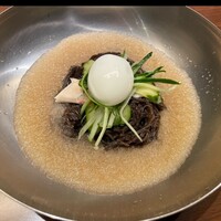焼肉冷麺 ユッチャン 北新地店 - 葛冷麺 (HPより)