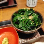 炭火焼干物定食 しんぱち食堂 - わかめわさび