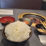 炭火焼肉食道園 - ご飯お代わり(大盛り)