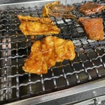 焼肉　平和 - 