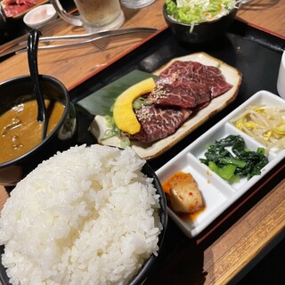口コミ一覧 : A5山形牛一頭買い焼肉くろべこ 溝ノ口店 - 武蔵