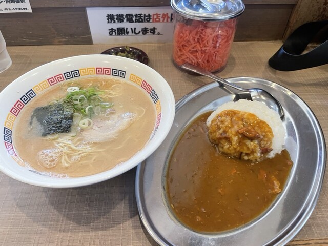 ラーメン丸 らぁ麺 まる月 - 大分/ラーメン | 食べログ