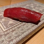 鮨 季らく - ヅケマグロの赤身
