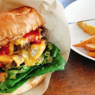 エヌオーエヌハンバーガーカフェ_0