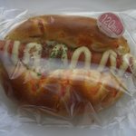 ベーカリー - あらびきポークウインナー(120円）これも袋入りで販売。