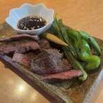 和飲屋 - アンガス牛ステーキ焼肉ソース