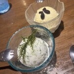 居・食・酒 ちんまーやー - 海ぶどうアイス、伊江島のラム酒掛けアイス