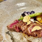 309382954 - はちみつ牛ステーキ丼