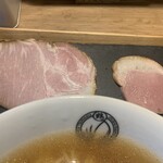 麺処 鶴舞屋 - チャーシュー美味しくて大きい！　鴨肉　おかわりしたい！